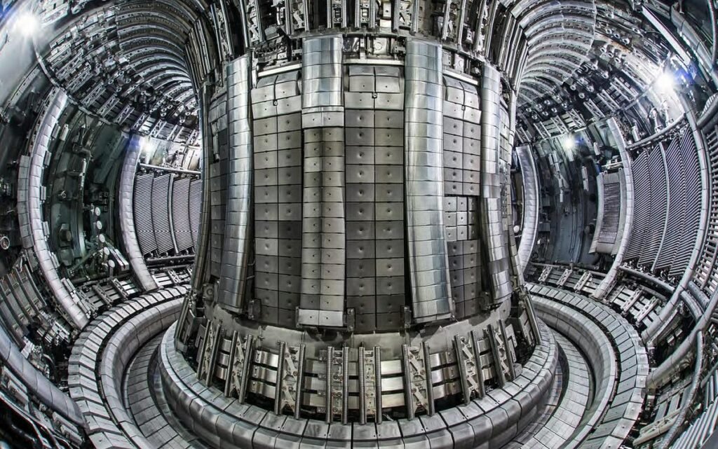 رآکتور JET بریتانیا رکورد زد؛ تولید بیشترین انرژی در فرایند همجوشی هسته‌ای