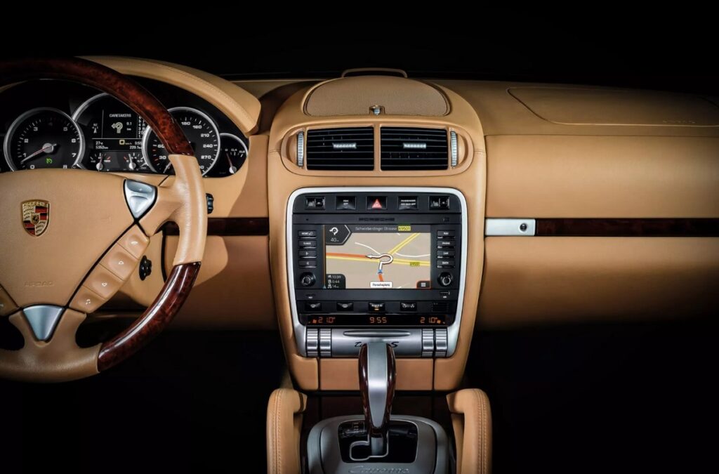 آپشن‌های خودرو