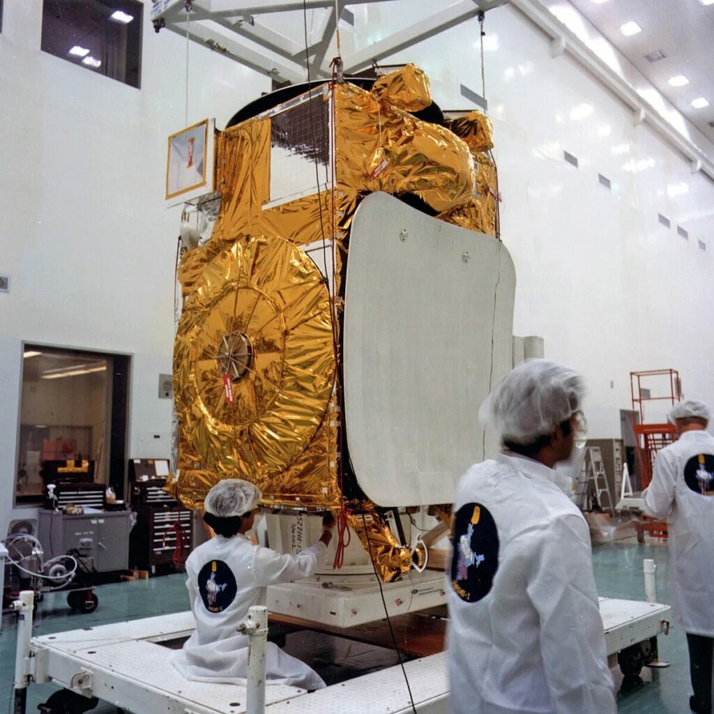 ماهواره INSAT-1