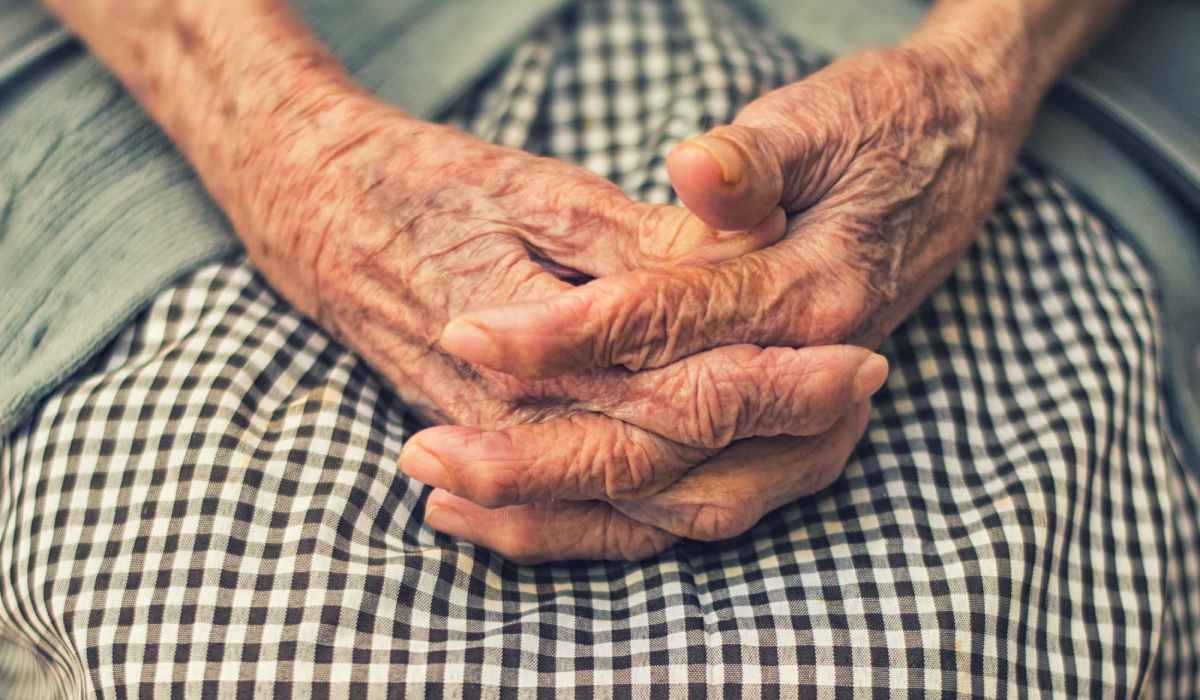 تخصص پزشکی اجتماعی چیست و دکتر پزشکی اجتماعی کیست؟_رنگو 22 پیشگیری از بیماریهای اجتماعی