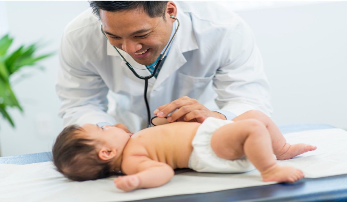 تخصص پزشکی خانواده چیست و دکتر پزشک خانواده کیست؟_رنگو 21 مراقبت های دوران کودکی