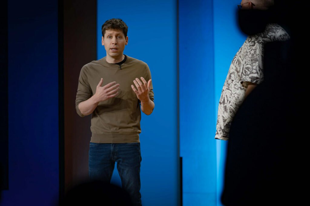 1716370869 433 سم آلتمن در اتفاقات مایکروسافت، درمورد آینده هوش مصنوعی سخن