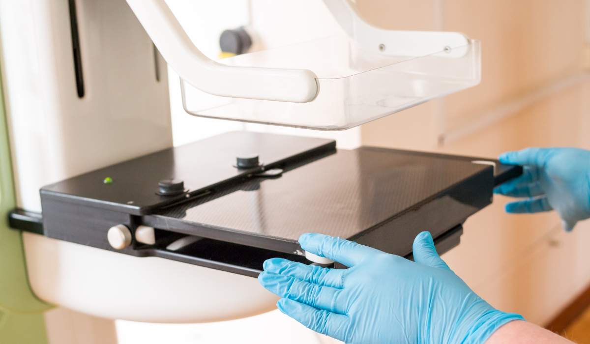 دستگاه ماموگرافی سه بعدی