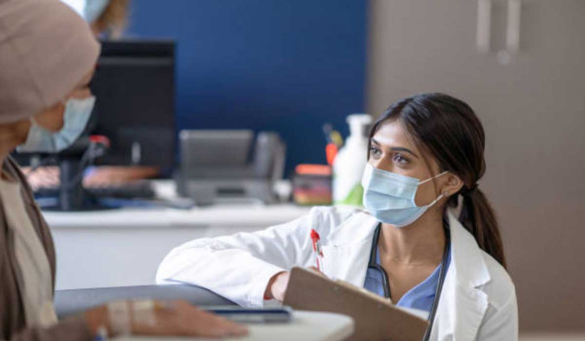 متخصص انکولوژی کیست