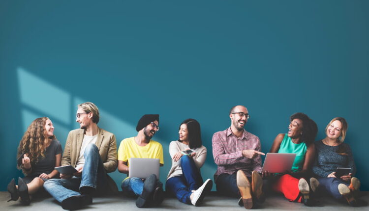 ارتباط گرفتن در محیط‌های چندفرهنگی