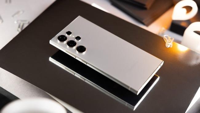 قیاس دو پرچمدار سامسونگ و شیائومی؛ Xiaomi 14 Pro و S24Ultra_رنگو 8 گوشی سامسونگ S24 Ultra