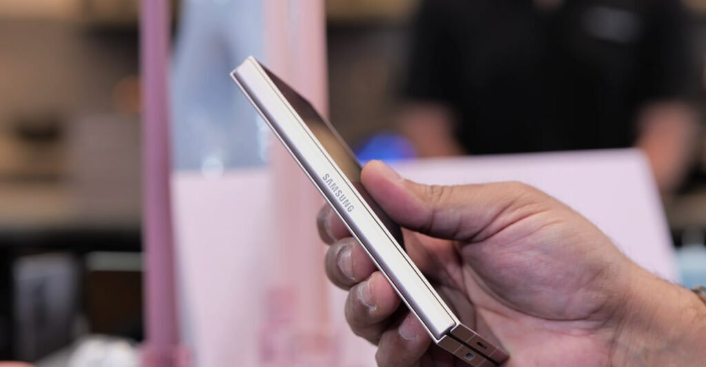 1720617193 752 گلکسی زد فولد 6 با قابلیت‌های هوش مصنوعی معارفه شد رنگو