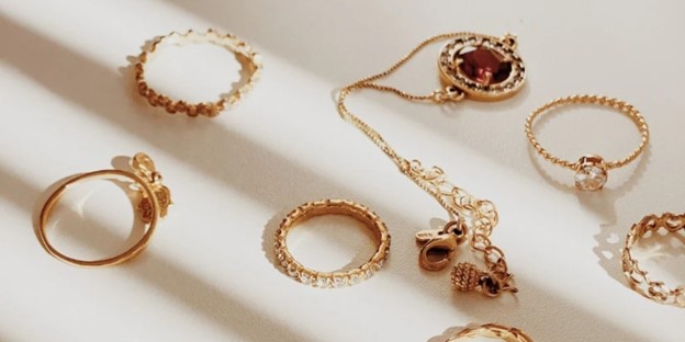 ۱۰ نظر کادو تولد خلاقانه برای سورپرایز خانم های ۳۰ تا ۴۰ سال_رنگو 27 1721915699 380 ۱۰ نظر کادو تولد خلاقانه برای سورپرایز خانم های ۳۰