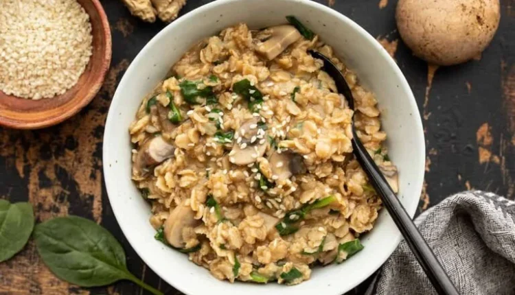 ۱۵ ایده صبحانه برای افت وزن سالم + ۴ مسئله افت وزن ایمن_رنگو 39 1723543349 939 ۱۵ ایده صبحانه برای افت وزن سالم ۴ مسئله.webp