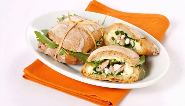 ۱۵ ایده صبحانه برای افت وزن سالم + ۴ مسئله افت وزن ایمن_رنگو 47 1723543350 73 ۱۵ ایده صبحانه برای افت وزن سالم ۴ مسئله.webp