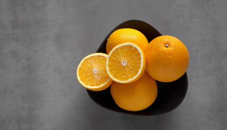 1723651475 493 با مصرف این ۱۱ غذا، با عینک خداحافظی کنید رنگو