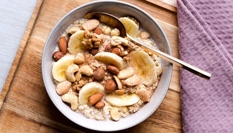 ۱۲ غذایی که شدت افت وزن شما را چند برابر میکنند!_رنگو 29 1724083738 239 ۱۲ غذایی که شدت افت وزن شما را چند برابر