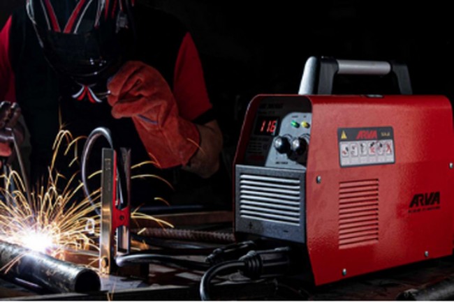 آیا حرفه جوشکاری بازار کار خوبی دارد؟_رنگو 6 مدرک فنی و حرفه ای جوشکاری