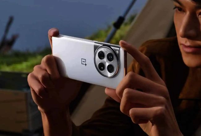 وان‌پلاس 13 با تراشه اسنپدراگون 8 الایت تجربه کاربری بی‌نظیر ارائه می‌کند