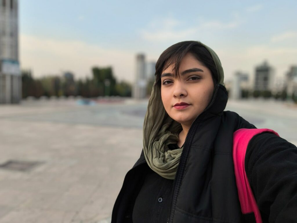 1730889952 709 بازدید گوشی Xiaomi 14T بین‌رده پرادعا رنگو