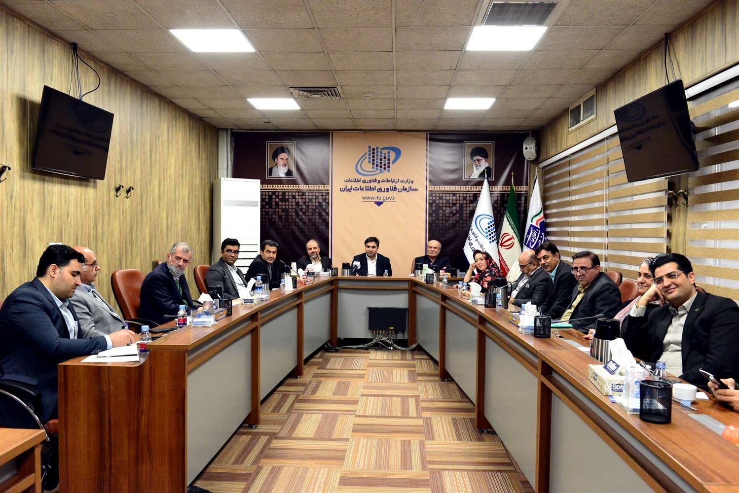 از اعتقاد به همکاری با بخش خصوصی دست نخواهم کشید