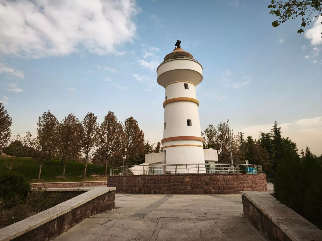 بازدید گوشی Xiaomi 14T بین‌رده پرادعا رنگو.webp