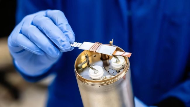 نظارت دقیق بر پیری باتری با روش NMR امکان‌پذیر شد