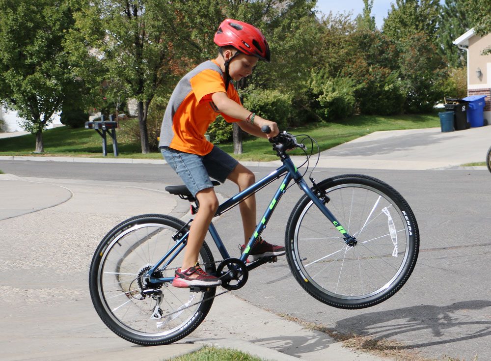 1733328794 103 ۶۴ ایده خرید کادو برای نوجوان پسر؛ هدیه‌هایی که حتما