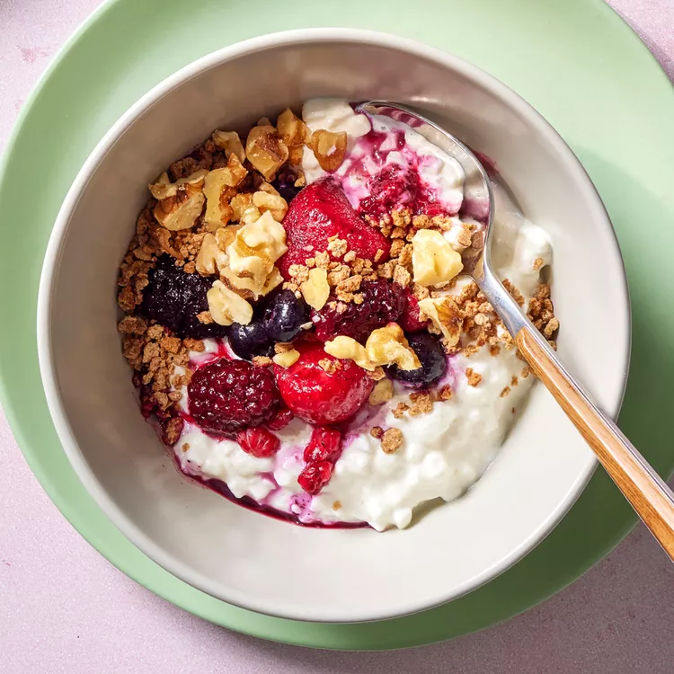 1734467614 312 ۱۷ صبحانه آسان بدون قند مصنوعی رنگو.webp