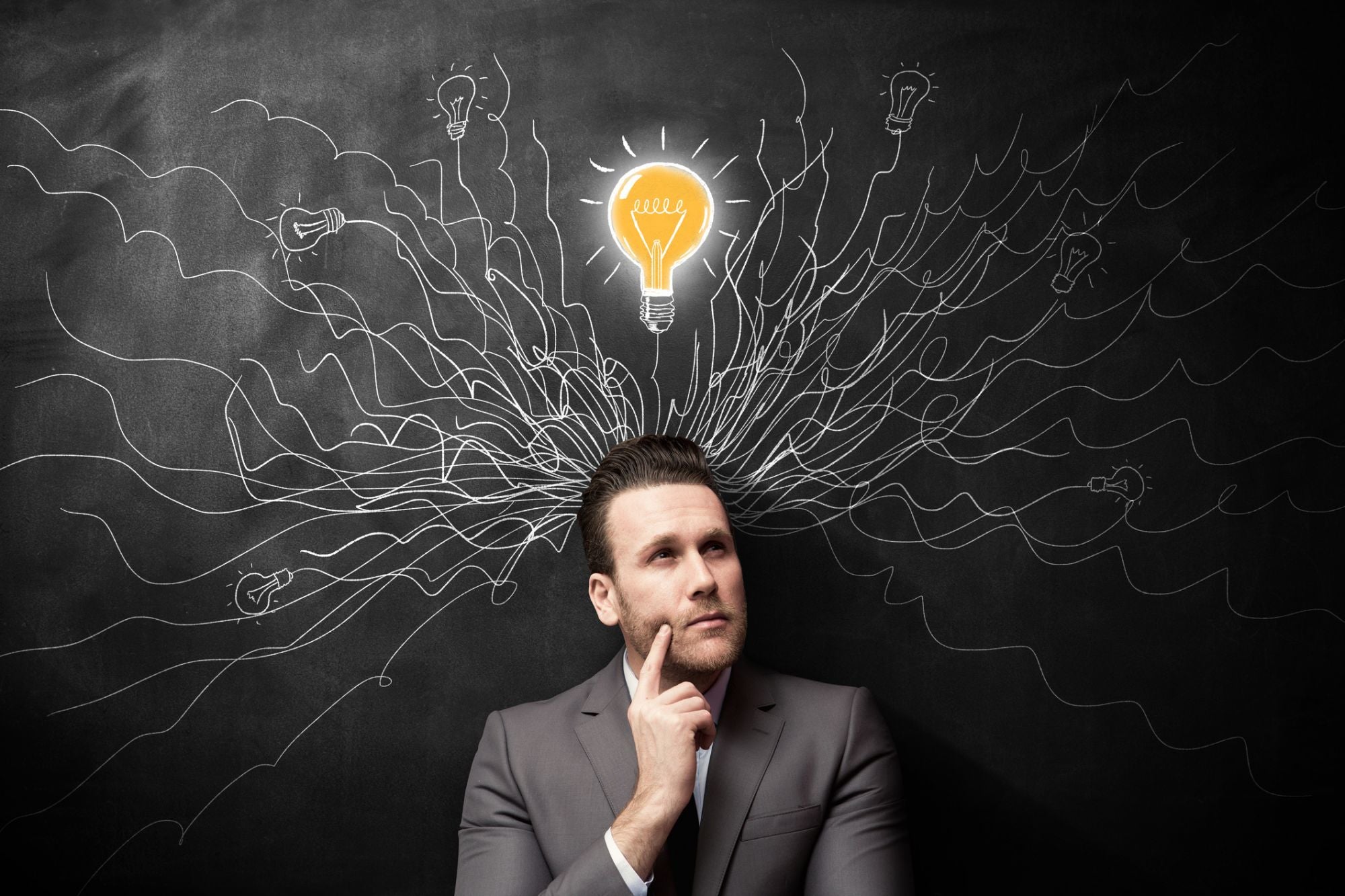 تفکر انتقادی چیست؟ مثال و کاربرد تفکر انتقادی رنگو