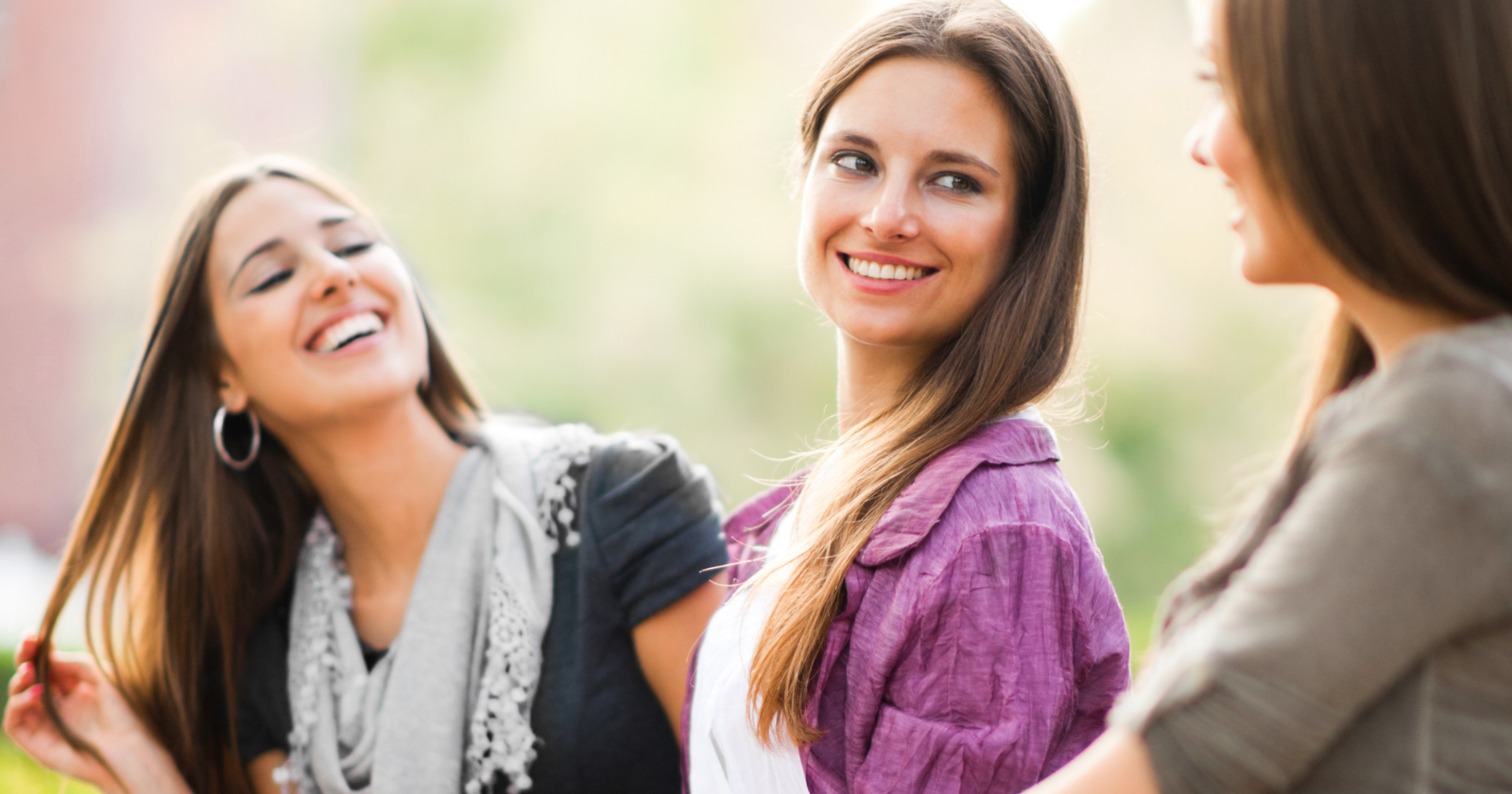 مزایا حسادت برای دوستی: چرا حسادت همیشه بد نیست؟_رنگو 8 مزایا حسادت برای دوستی چرا حسادت همیشه بد نیست؟ رنگو.webp