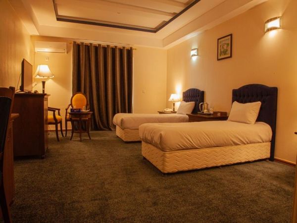 1737986017 759 بازدید امکانات لوکس هتل خلیج فارس بندرعباس رنگو