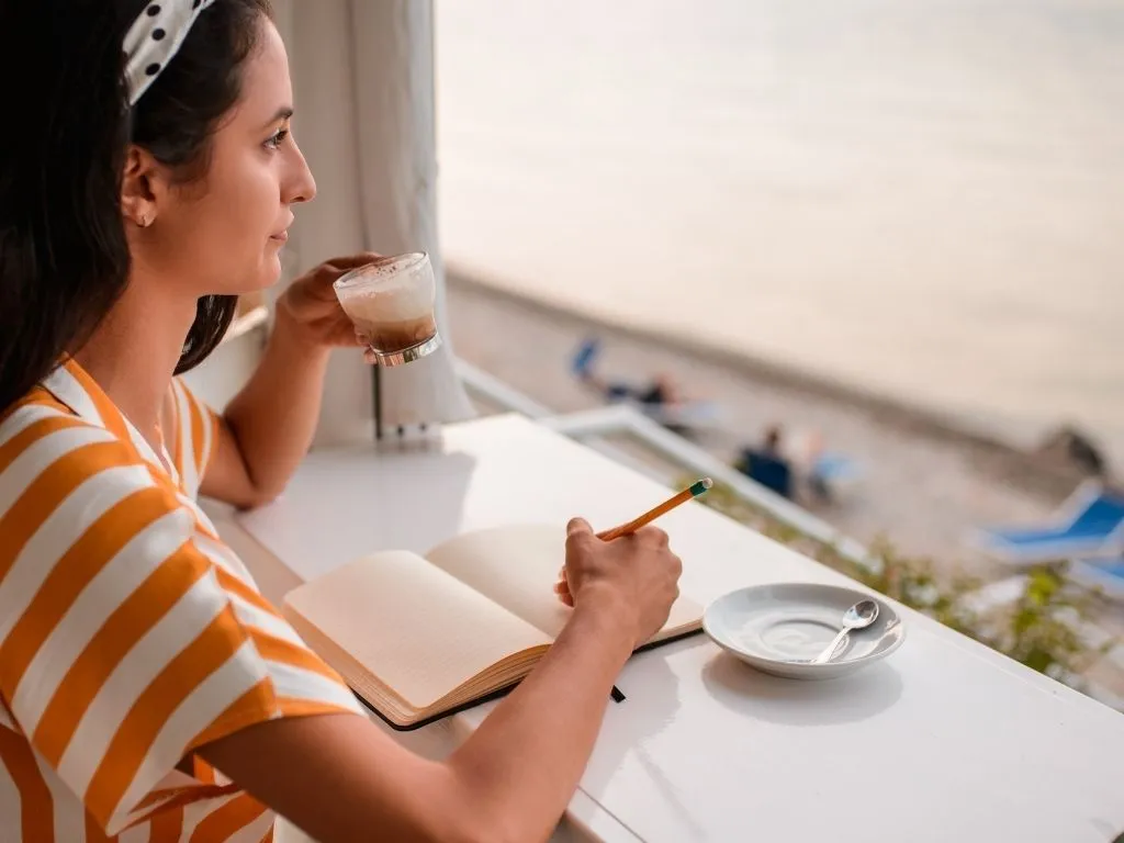 1740311929 259 رسیدن به نظم ذهنی با ۳ راهکار ساده رنگو.webp