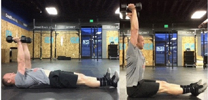 ورزش با دمبل؛ ۲۷ تمرین با دمبل برای تحکیم عضلات_رنگو 75 ورزش با دمبل - دراز نشست با وزنه