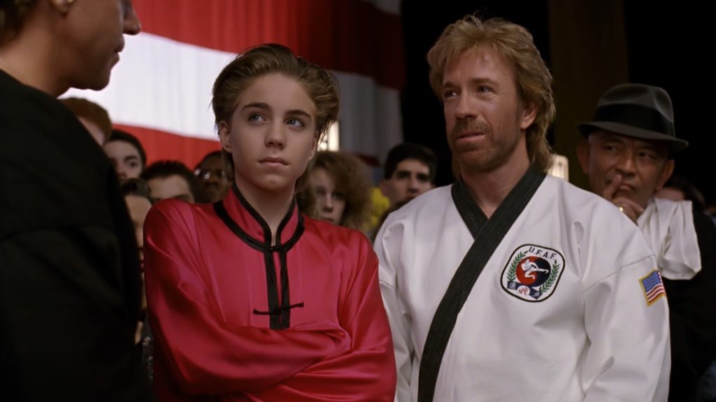 بهترین فیلم های رزمی برای کودکان_رنگو 28 فیلم ضربه جانبی ۱۹۹۳