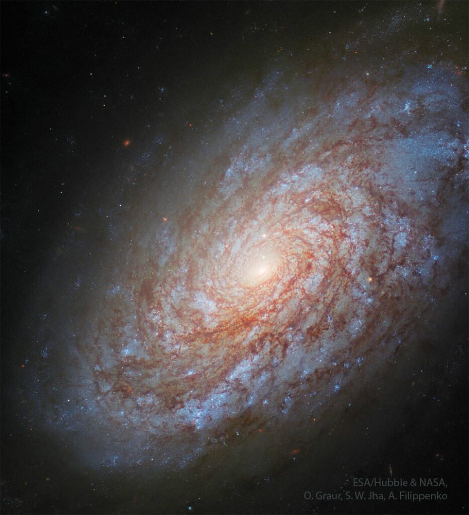 کهکشان مارپیچی NGC 4414 با ظاهری پشمی