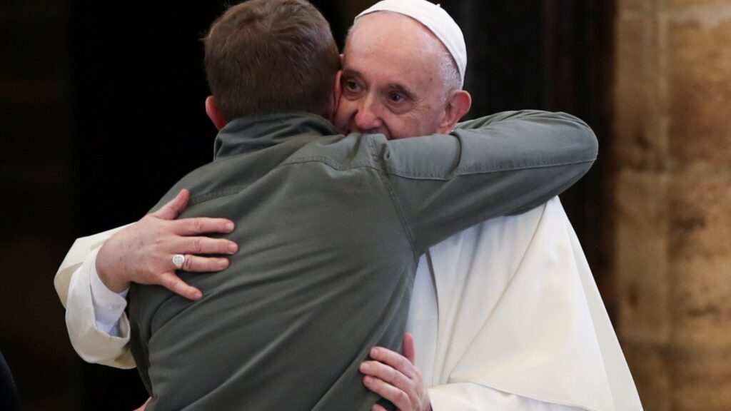 پاپ فرانسیس و قضیه گستره دایره اخلاق: باید دلواپس چه افرادی باشیم؟_رنگو 16 پاپ فرانسیس و قضیه گستره دایره اخلاق باید دلواپس چه