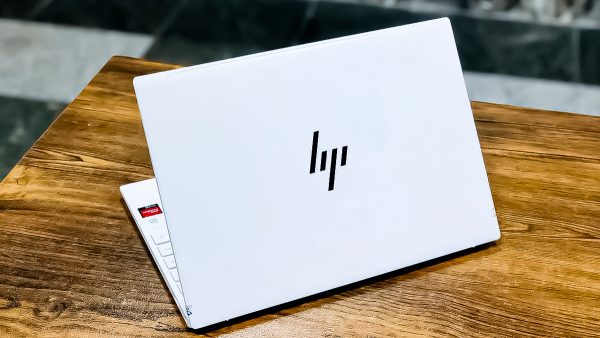 راهنمای جامع انتخاب لپ تاپ دانشجویی در سال 1404: برای دانشگاه چه لپ تاپی بخریم ؟_رنگو 15 خرید لپ تاپ اچ پی دانشجویی