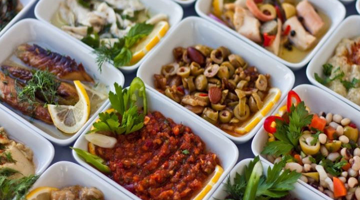 غذاهای محلی ترکیه؛ ۳۷ مورد از غذاهای ترکیه خوشمزه و دلچسب_رنگو 80 1752023617 563 غذاهای محلی ترکیه؛ ۳۷ مورد از غذاهای ترکیه خوشمزه و