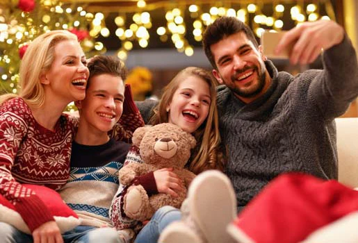 ۲۰ راهکار مؤثر برای این که خانوادهای شاد و صمیمی داشته باشیم_رنگو 5 ۲۰ راهکار مؤثر برای این که خانوادهای شاد و صمیمی.webp
